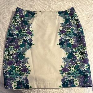Roz & Ali 14W Floral Skirt